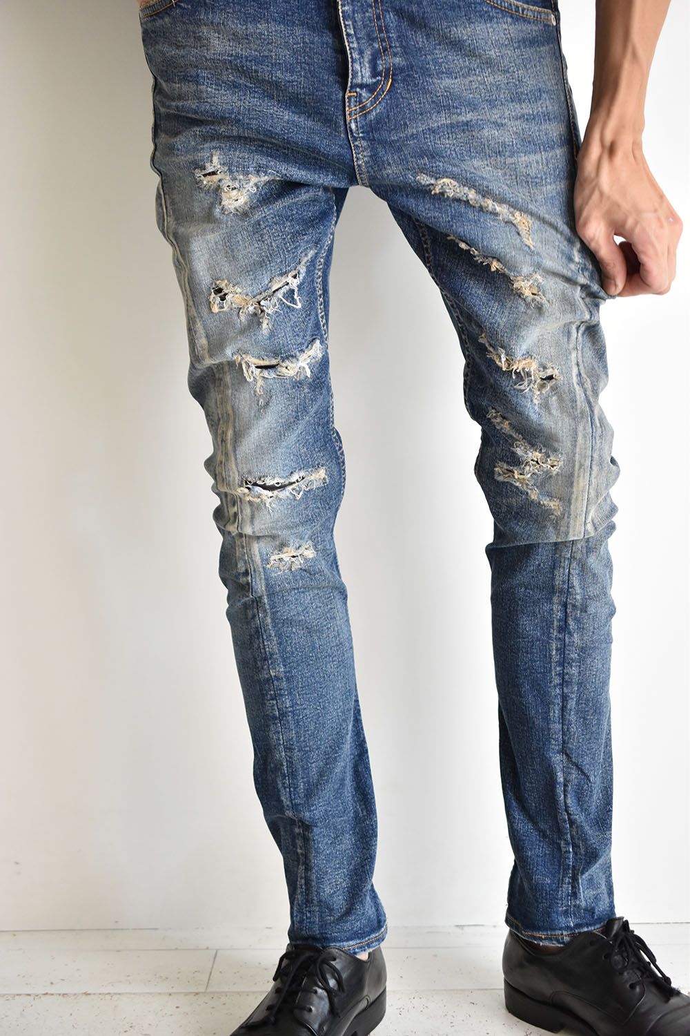 ISAMU KATAYAMA BACKLASH - Extreme Stretch Denim “SEMI-SARROUEL