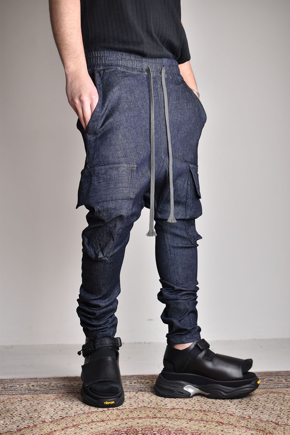 A.F ARTEFACT - Cargo Sarouel Skinny