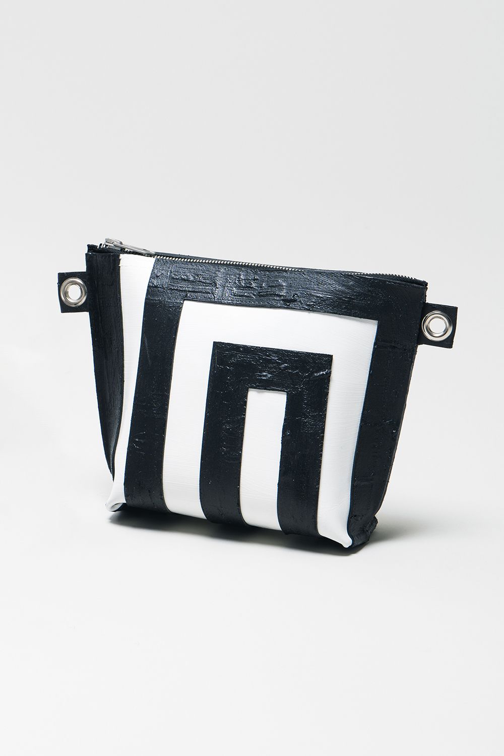 KAGARI YUSUKE - カガリユウスケ | 正規通販 BONITA ONLINE STORE