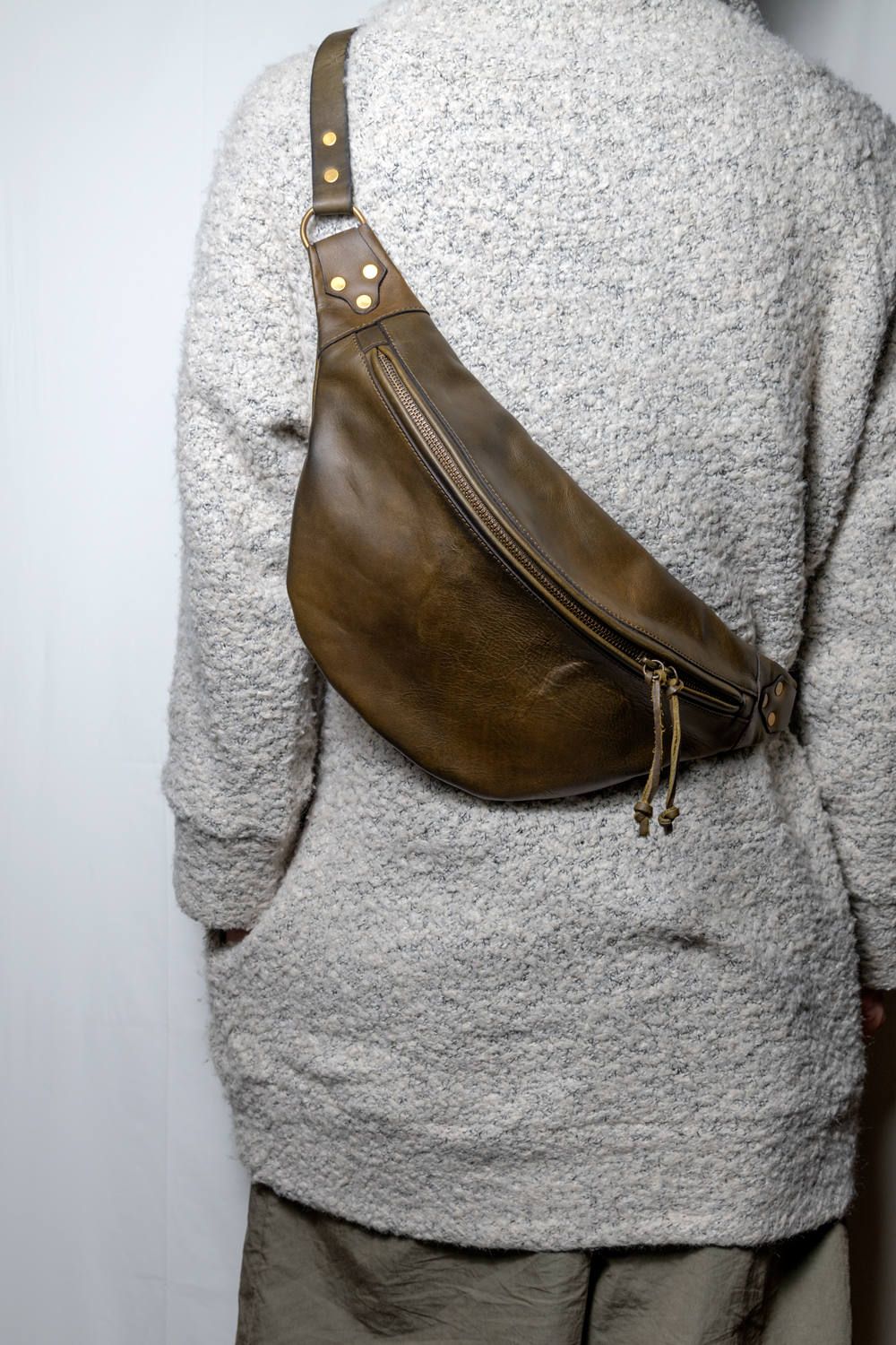 vasco - レザーウエストバッグ [オリーブ] / LEATHER WAIST BAG [OLIVE