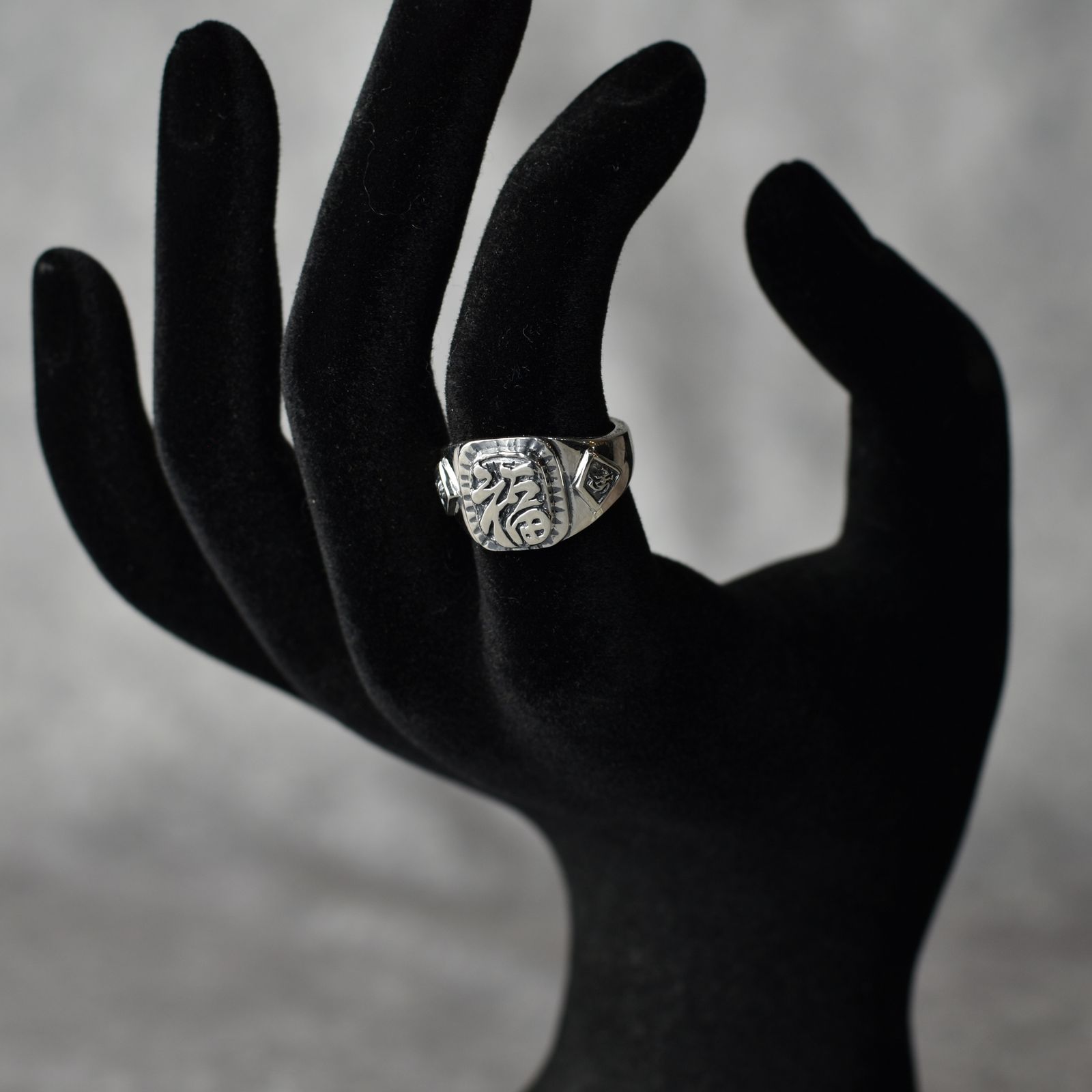 CALEE - MEXICAN TASTE JAPANESE FUKU PINKY RING (SILVER