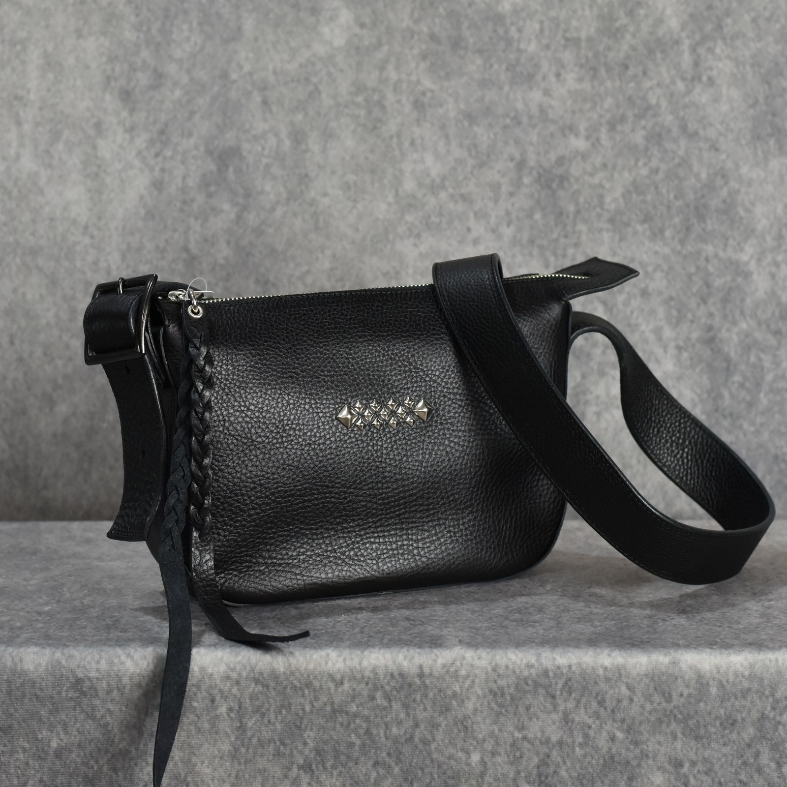 CALEE - STUDS LEATHER SHOULDER BAG ＜REGULAR＞ (BLACK) / スタッズ