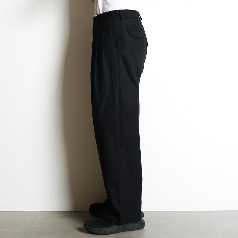 MARKAWARE - TRIPLE PLEATED WIDE TROUSERS - BLACK / オーガニック