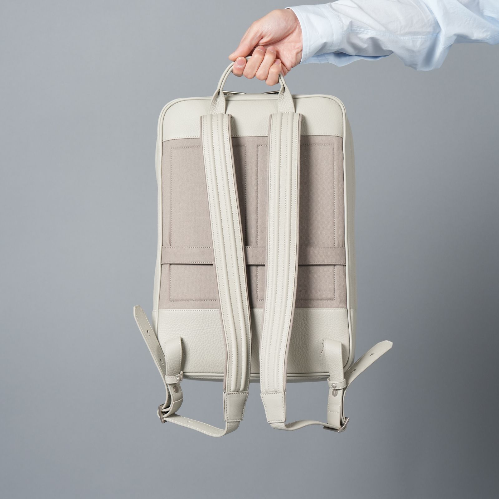 objcts.​io - ソフトバックパック スモール (ホワイトベージュ