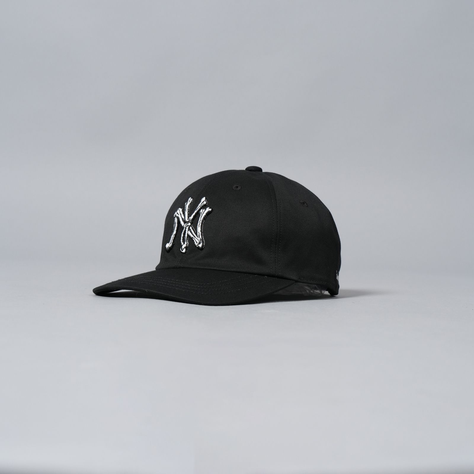 BASICKS - 【ラスト1点】【再入荷】Bone New York Cap / ボーン