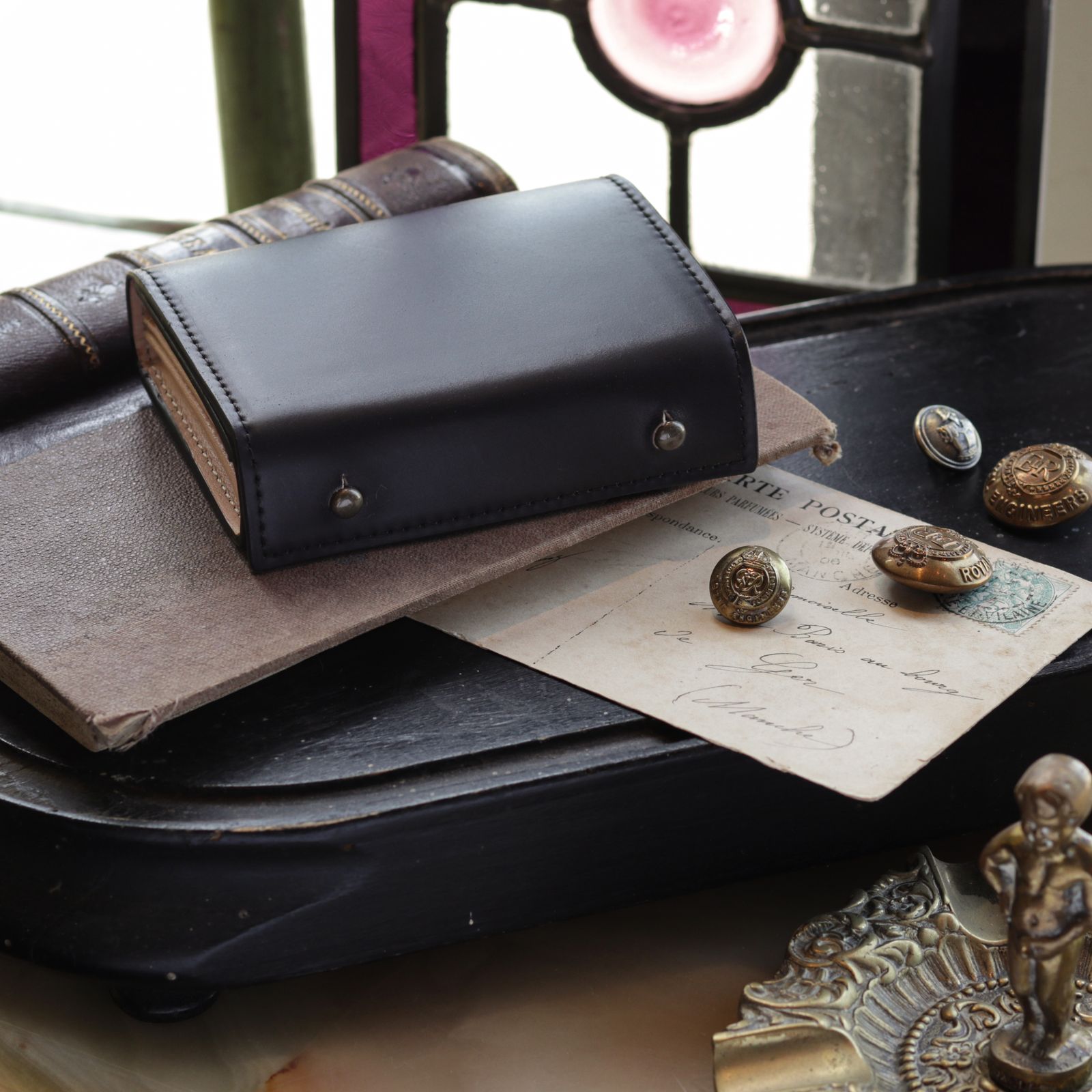 m+ - 「millefoglie II cordovan27」ミニ財布 バーガンディ | corne/コルネ