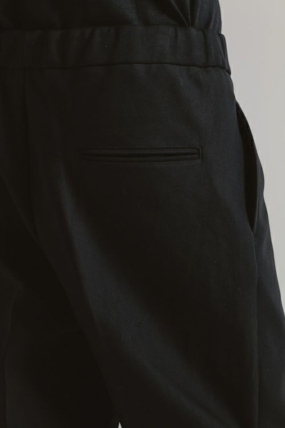 CINOH - RELAX PANTS / コットン リラックス パンツ (ブラック） | gossip