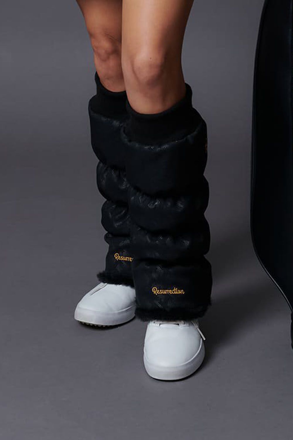 Resurrection - GM EMBOSS LEG WARMERS /GM エンボス レッグウォーマー