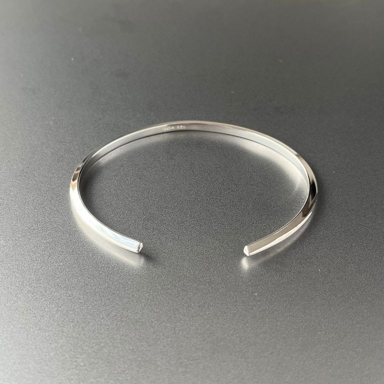 ASSET SILVER】三角錐バングル / シルバー925 / 幅2.8mm / 手首周り