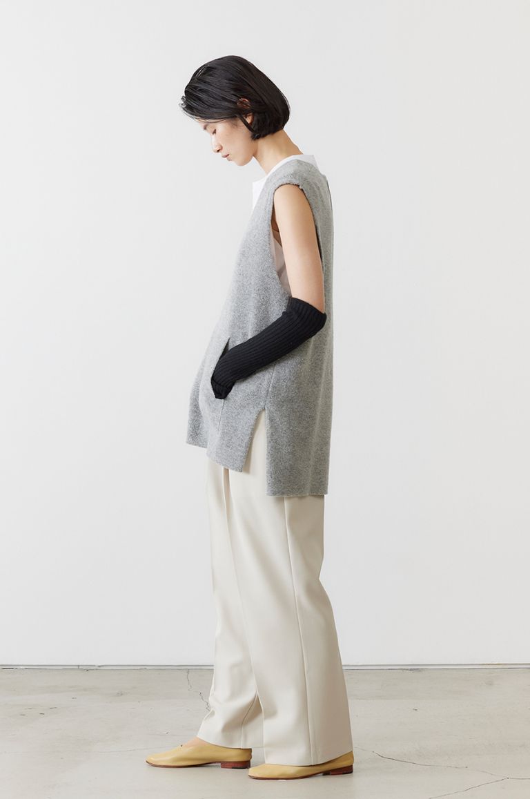 ADAWAS - ダブルフェイスニットベスト (グレー) ウール / Vネック