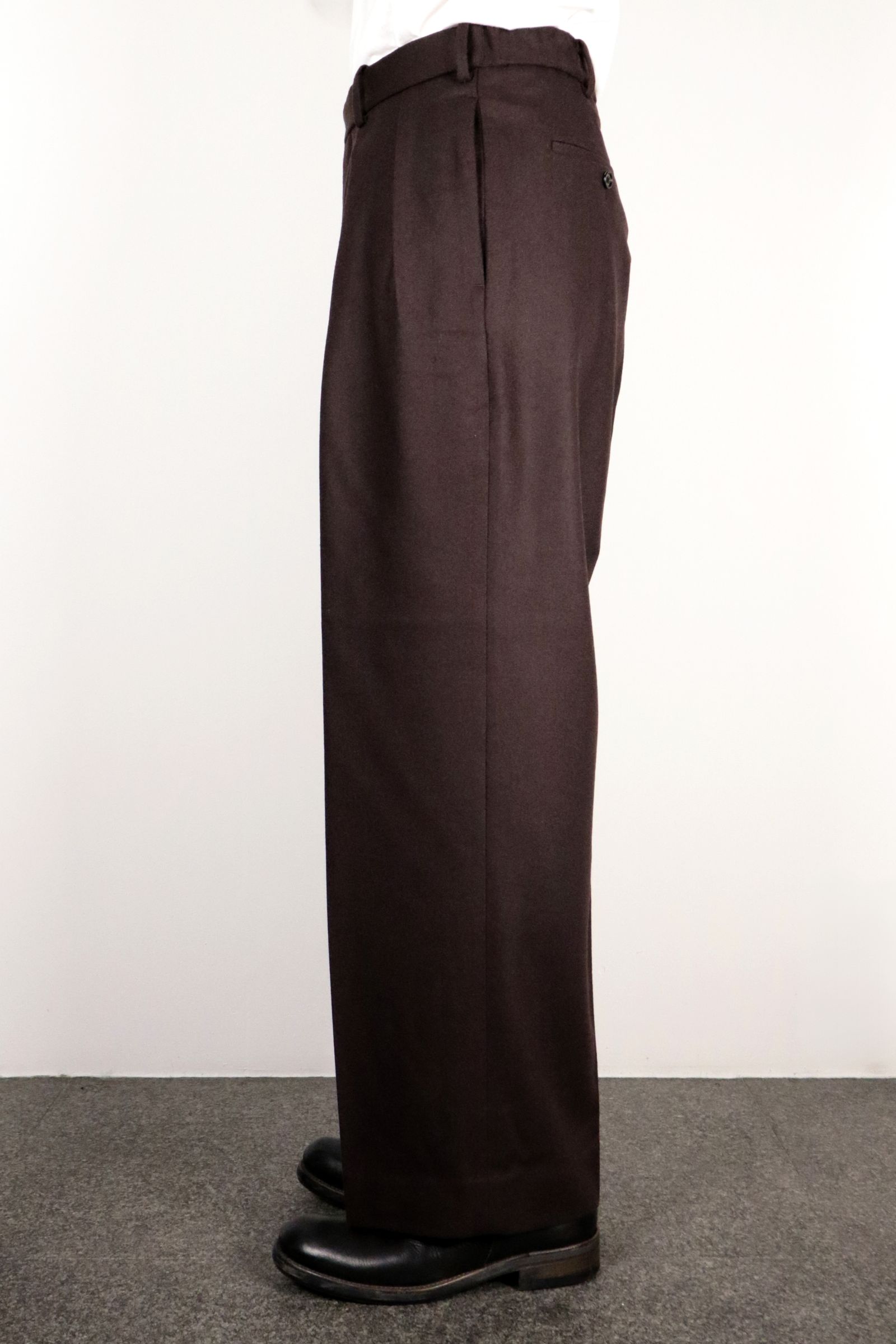 MARKAWARE - ORGANIC WOOL FLANNEL DOUBLE PLEATED TROUSERS