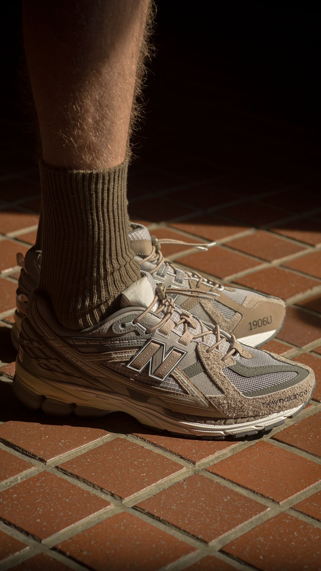 N.HOOLYWOOD - N.HOOLYWOOD × INVINCIBLE®︎ × New Balance M1906NIH