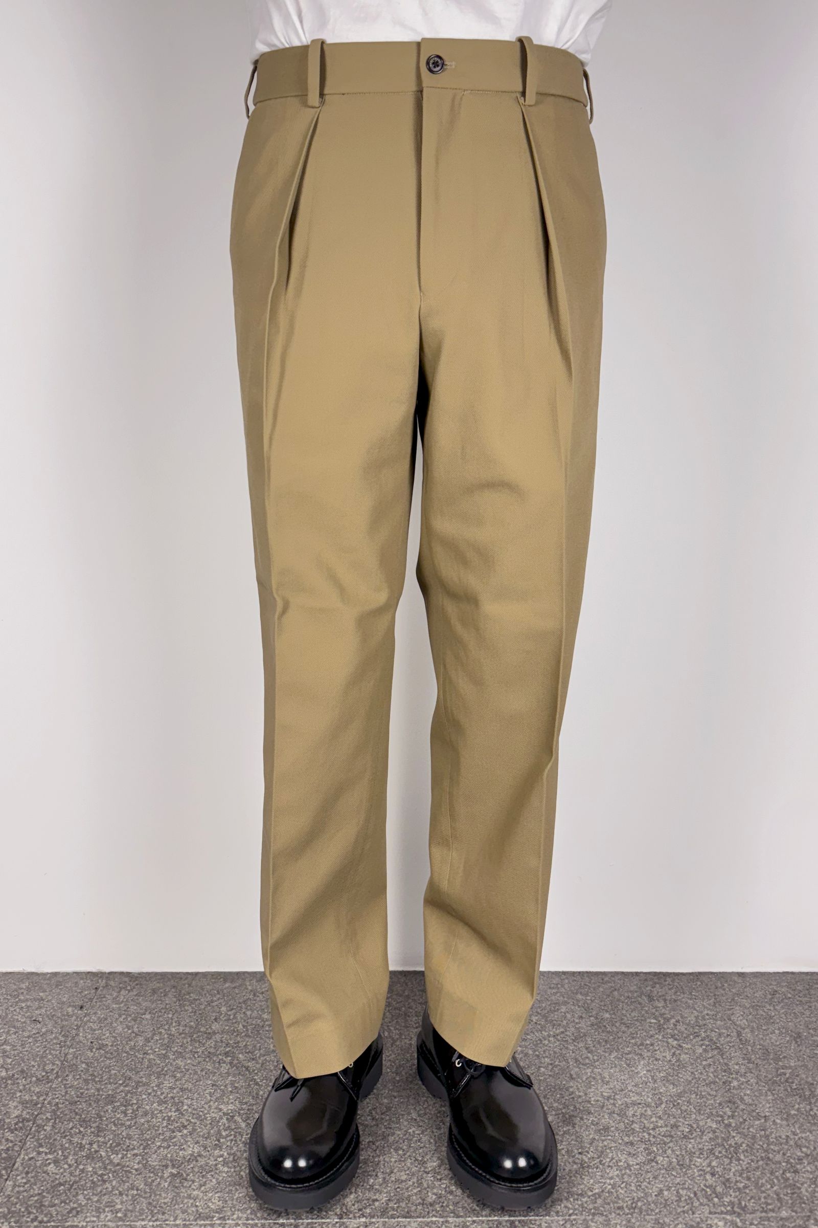 MARKAWARE - ORGANIC COTTON SURVIVAL CLOTH ONE TUCK TAPERED