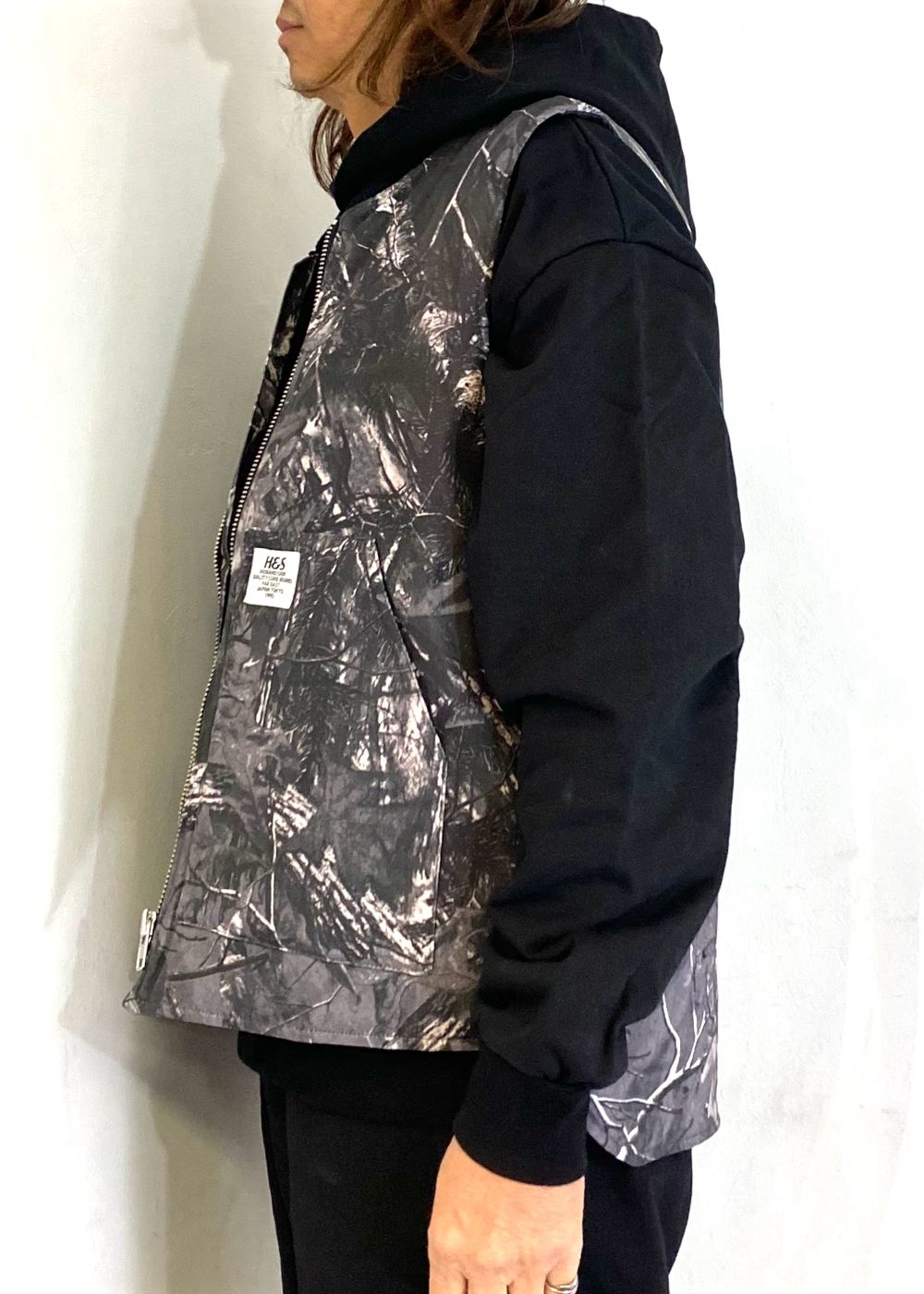 HIDE AND SEEK - Camo Zip Work Vest (BLACK CAMO) / オリジナル