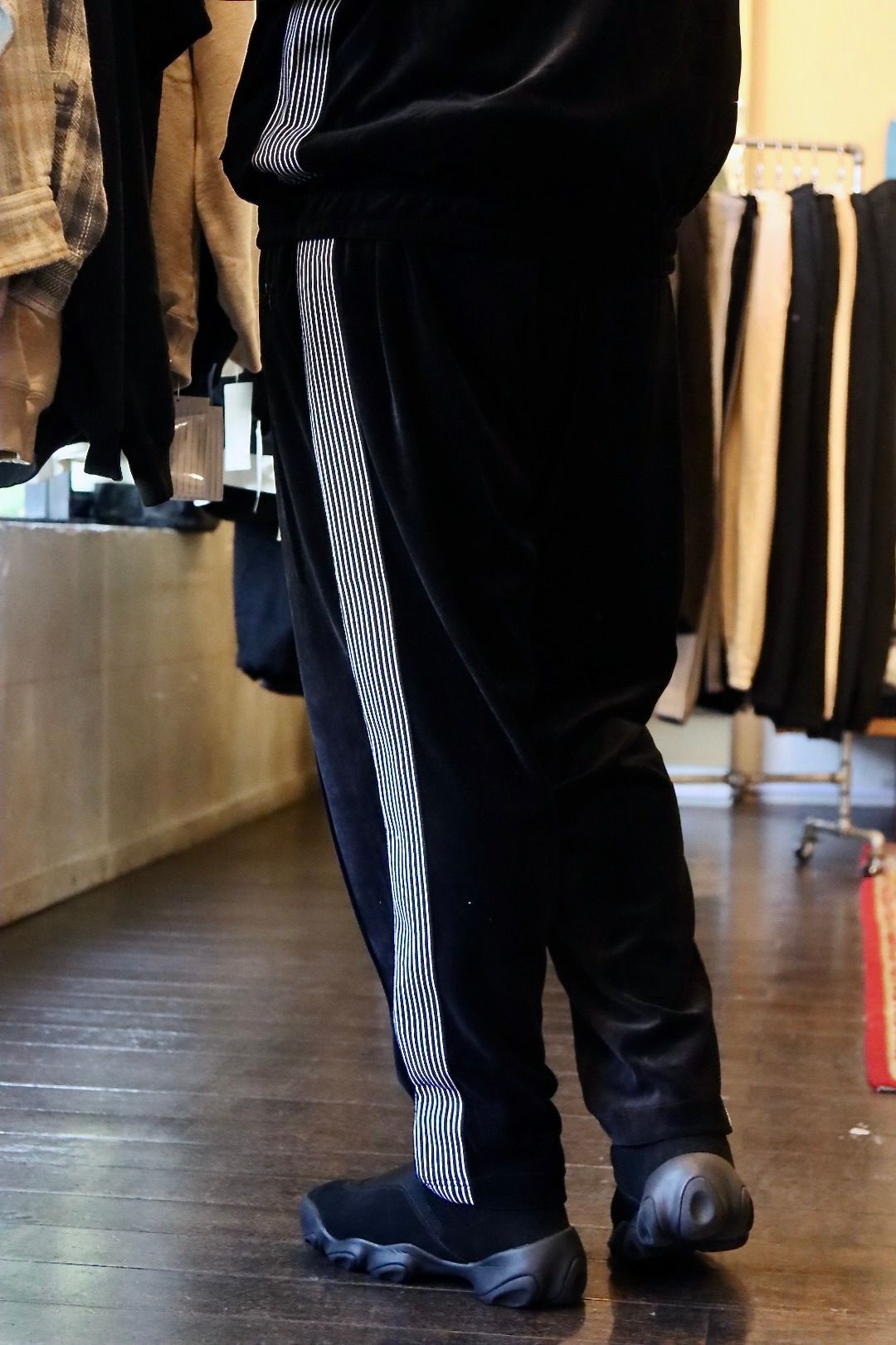 Stripes For Creative - S.F.C 23FW VELOUR TRACK PANTS(SFCFW23CS07