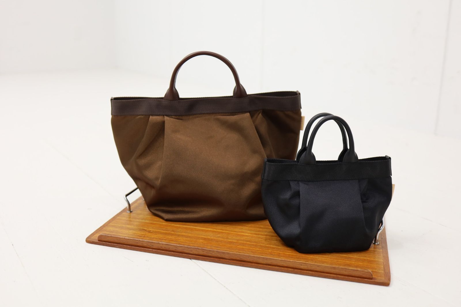 Hender Scheme - エンダースキーマ バッグ 2tuck tote S(yv-b-2ts