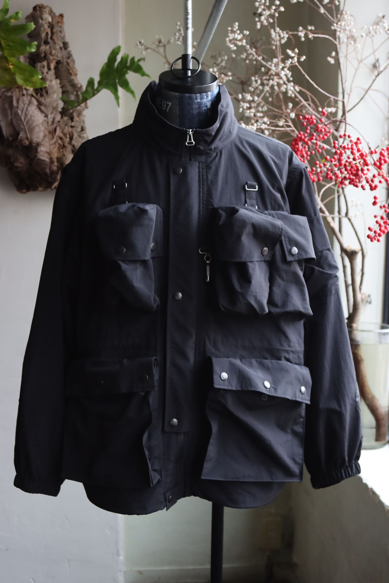 YOKE - ヨーク24SS MULTI POCKETS UTILITY BLOUSON(YK24SS0652B)BLACK