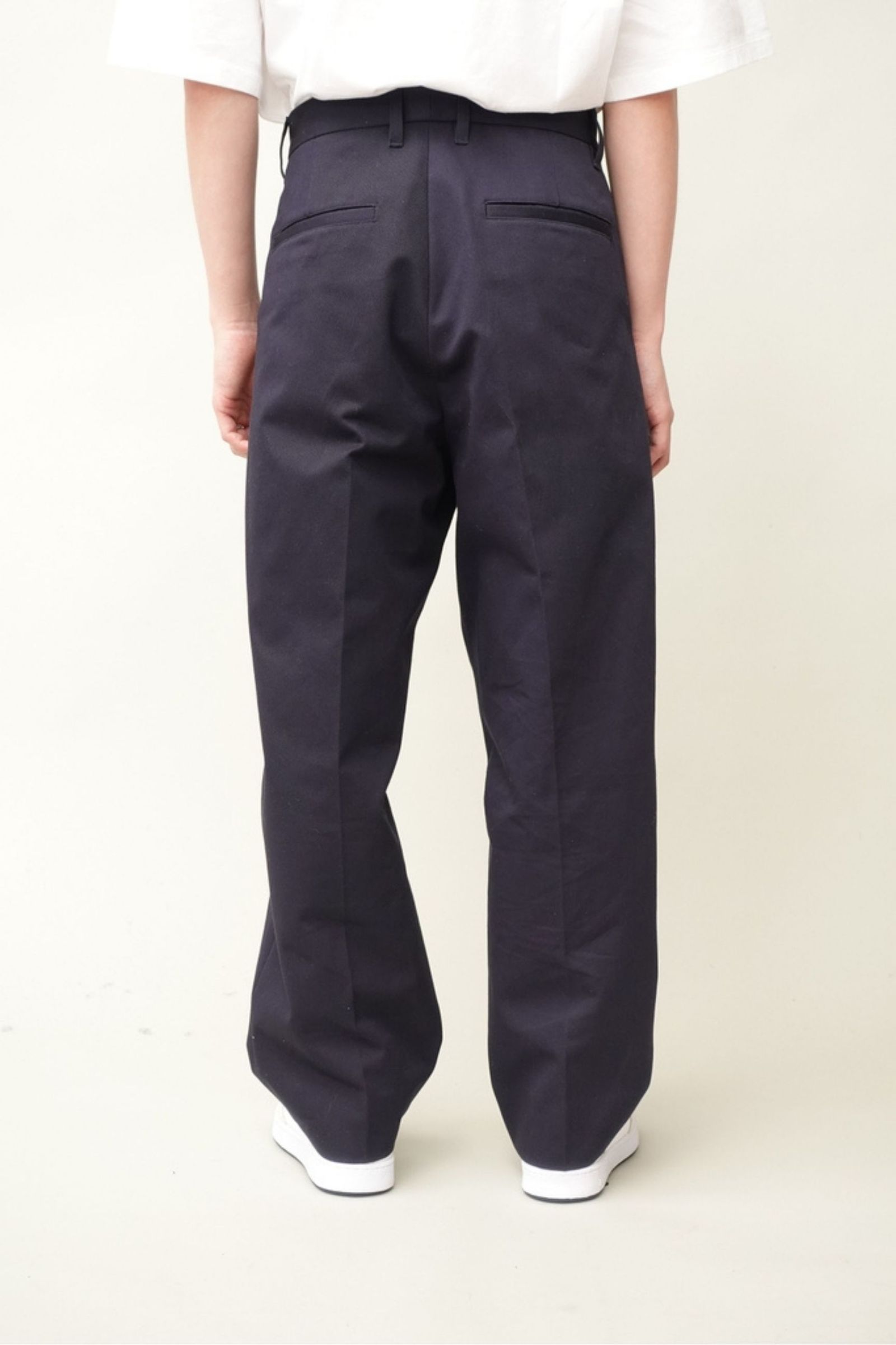 UNIVERSAL PRODUCTS - COTTON 1TUCK TROUSERS/コットン1タック