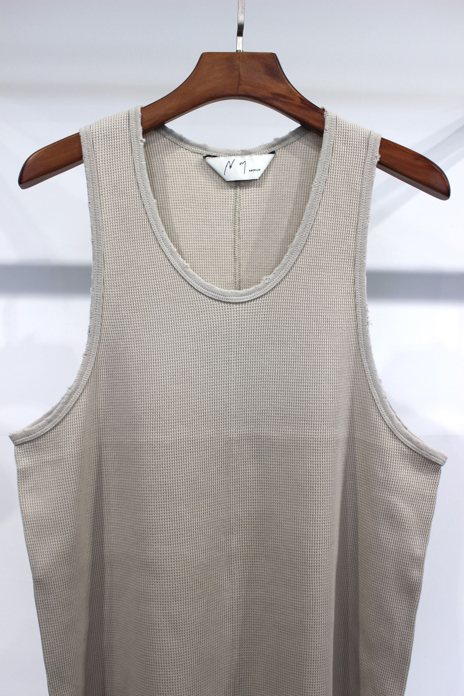ANCELLM - DAMAGE WAFFLE TANK TOP/GREIGE | NapsNote