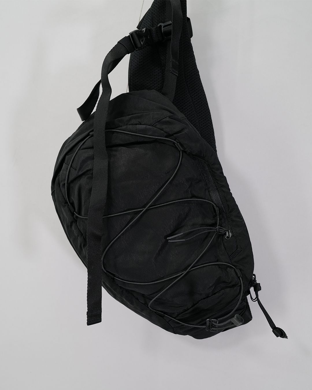 C.P. COMPANY - Nylon B Crossbody Backpack Black | River