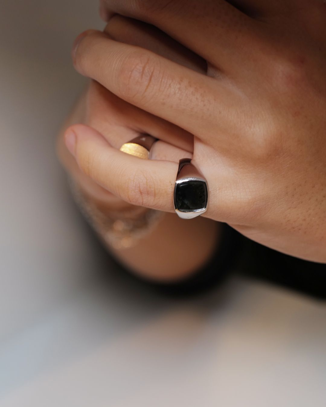 TOMWOOD - Kay Ring Black Larvikite / シグネットリング (ブラックラ