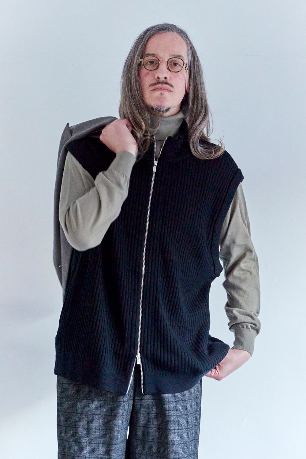 YASHIKI - Mizore Drivers Knit Vest(BLACK) | Salty