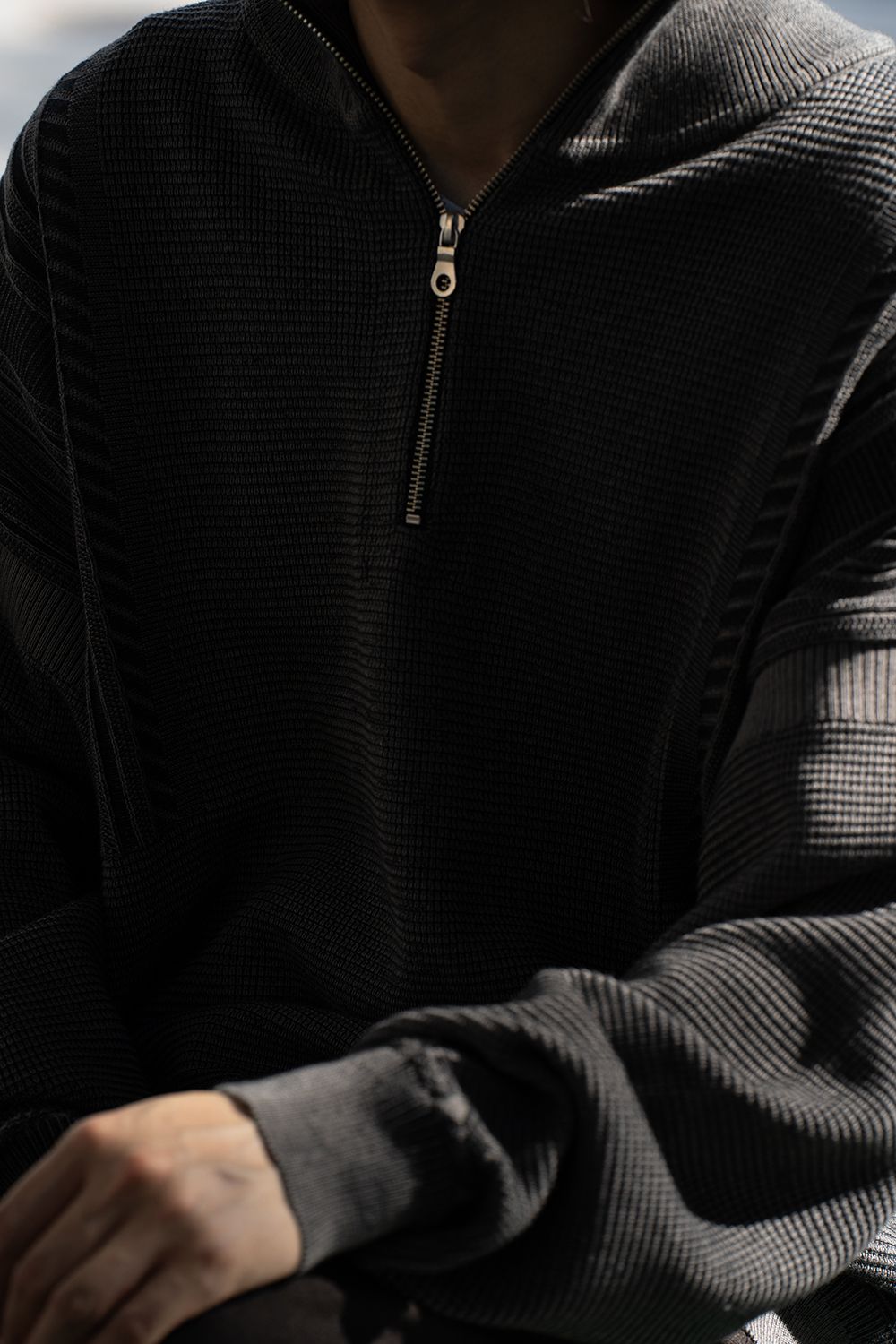 YASHIKI - 【ラスト1点】【25AW】Fuyushigure Half Zip Knit(BLACK