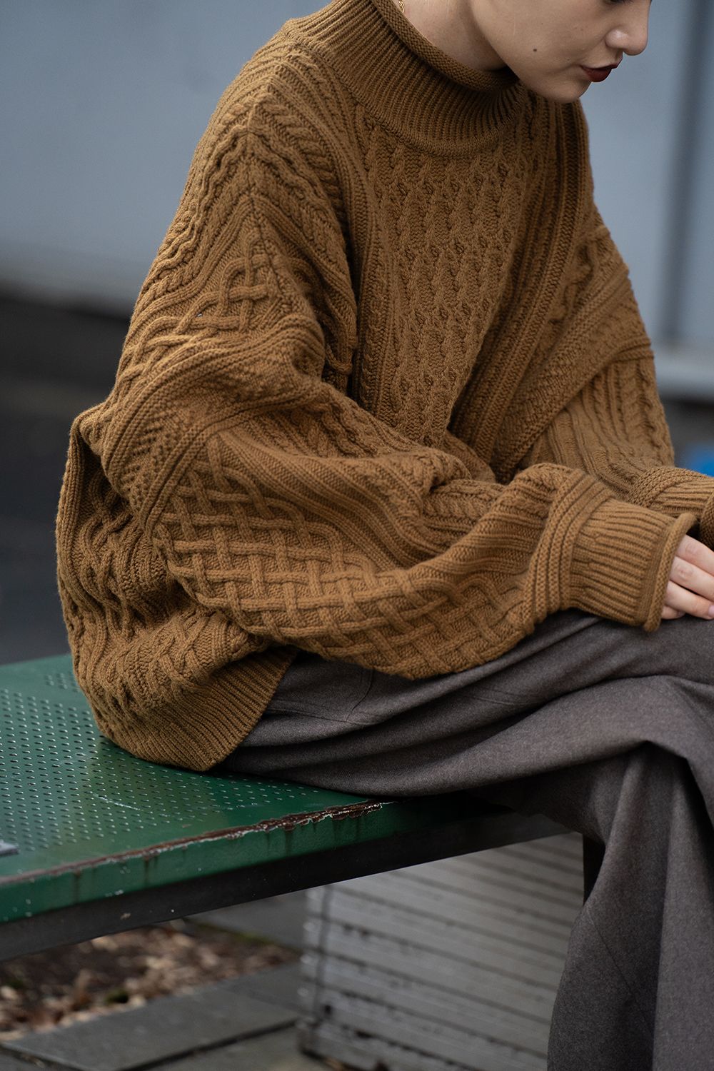 YASHIKI - 【ラスト1点】【23AW】Banka Curl High Neck Knit(OCHER