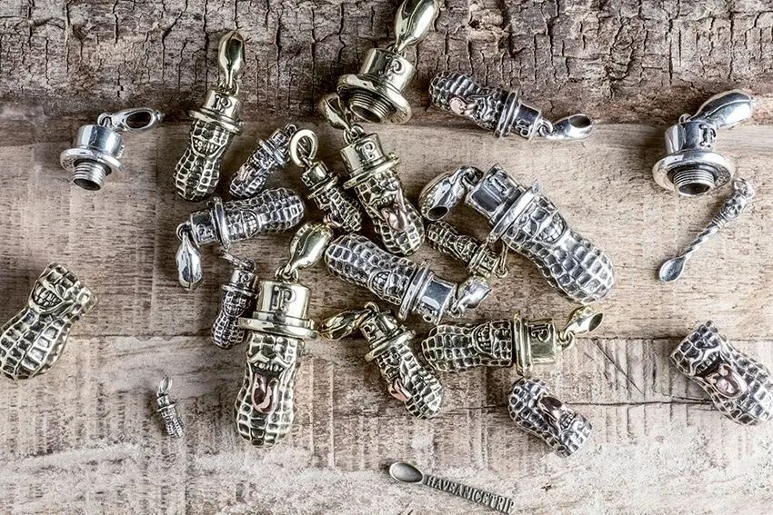 PEANUTS & CO. (ピーナッツカンパニー) ウォレットチェーン 正規取扱店