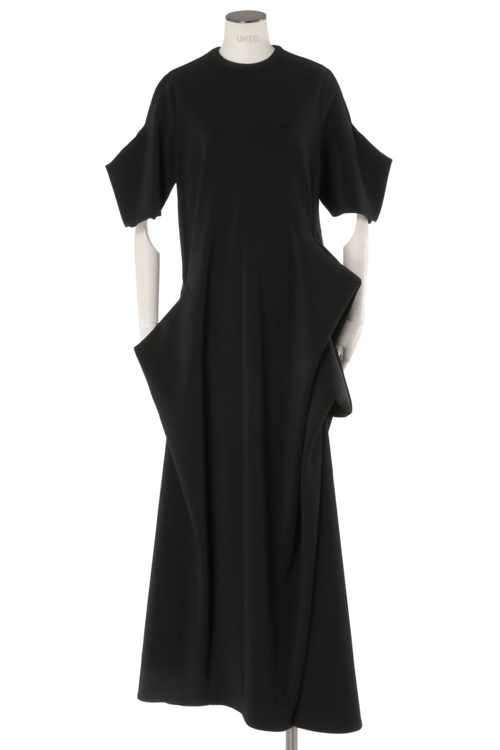 UN3D. - TRIANGLE TUCK OP / トライアングルタックワンピース