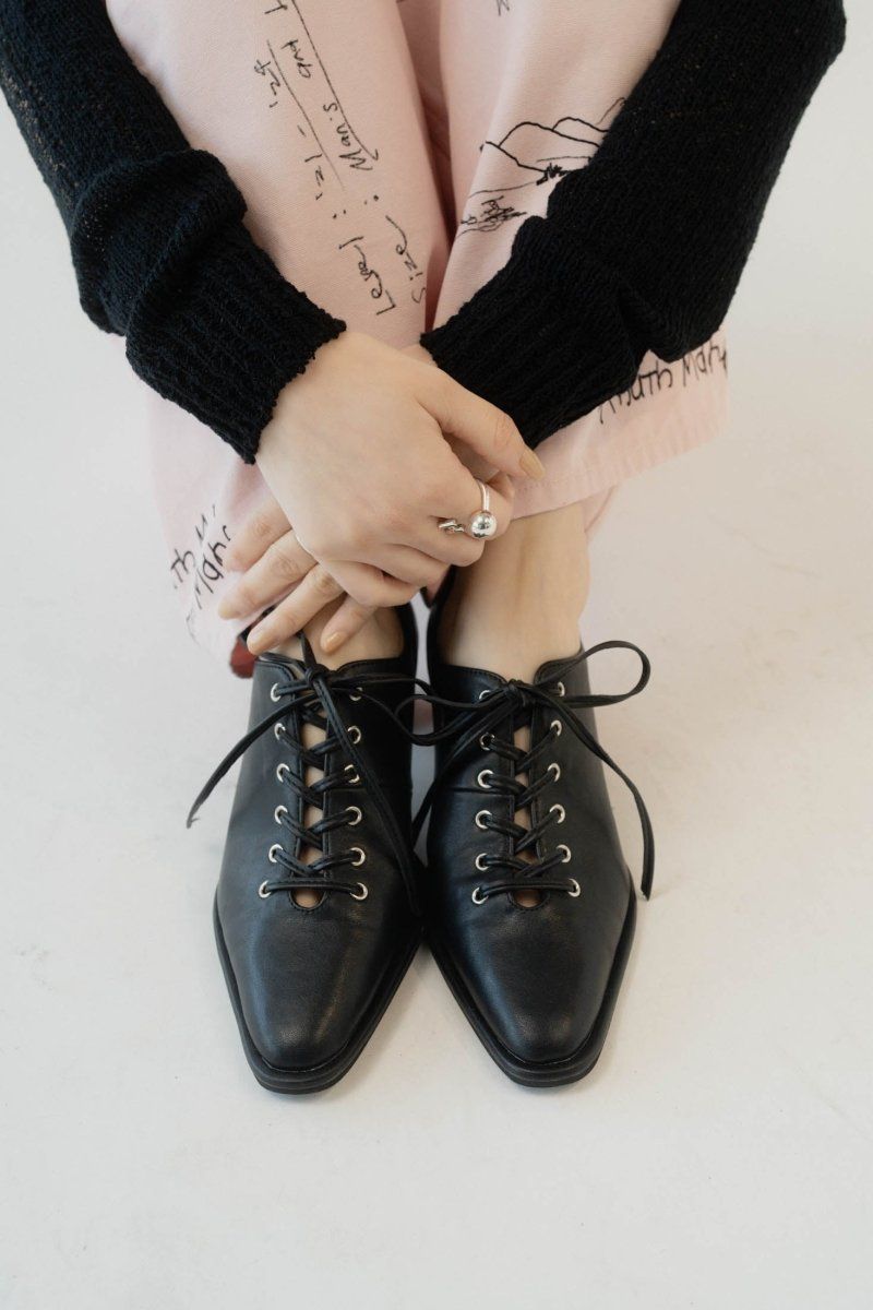 Knuth Marf - lace up pointed toe pumps / レースアップ ポインテッド