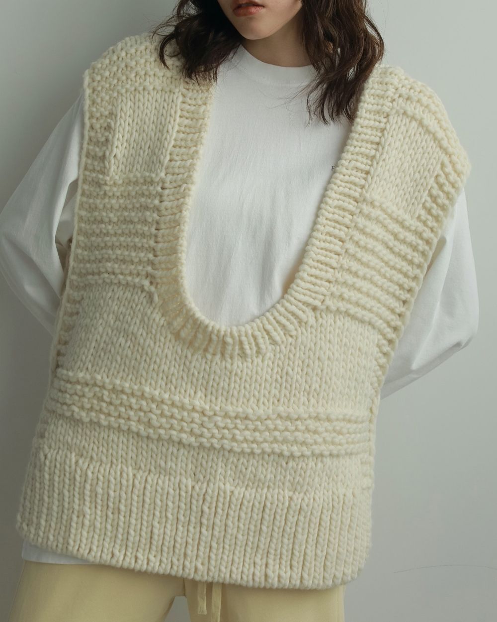 ànuke - Uneck Handknit Vest / Uネック ハンドニットベスト
