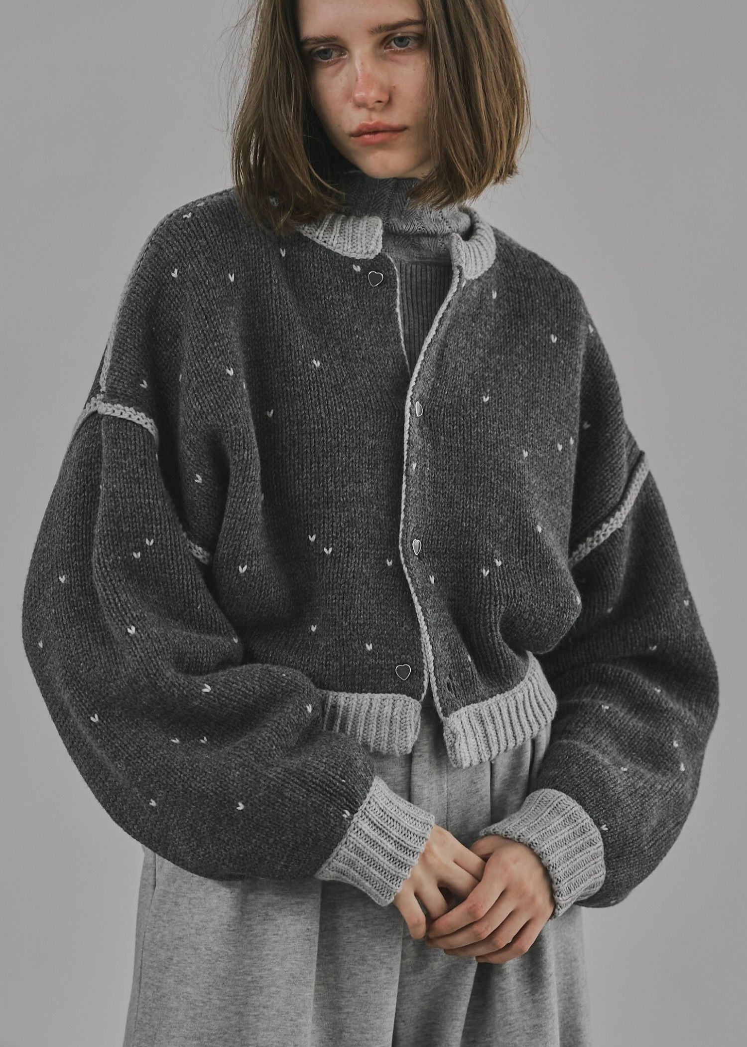 WILLFULLY - heart dot jacquard reversible cropped knit cardigan