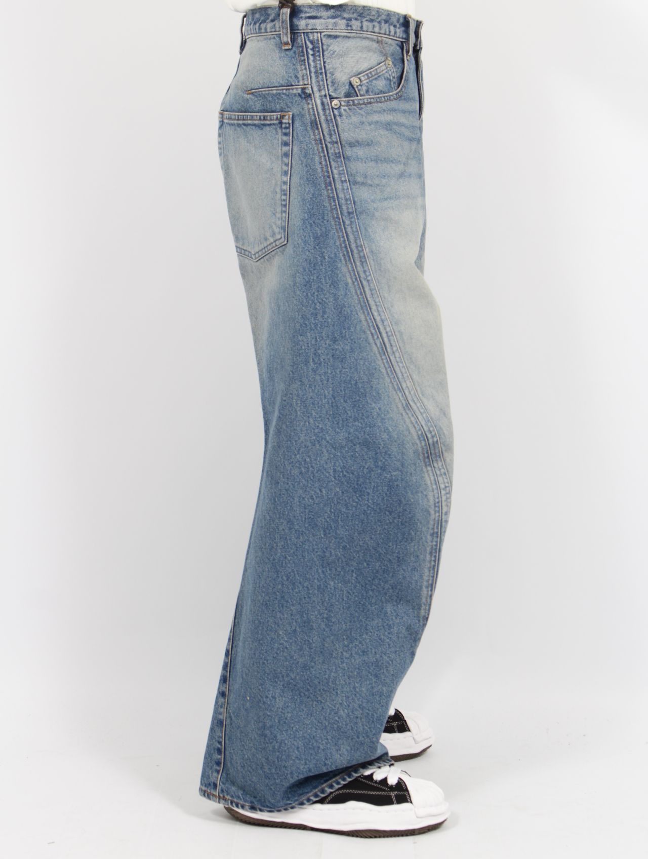 NVRFRGT - 【26SS】3D ツイステッド ワイド レッグ ジーンズ / 3D