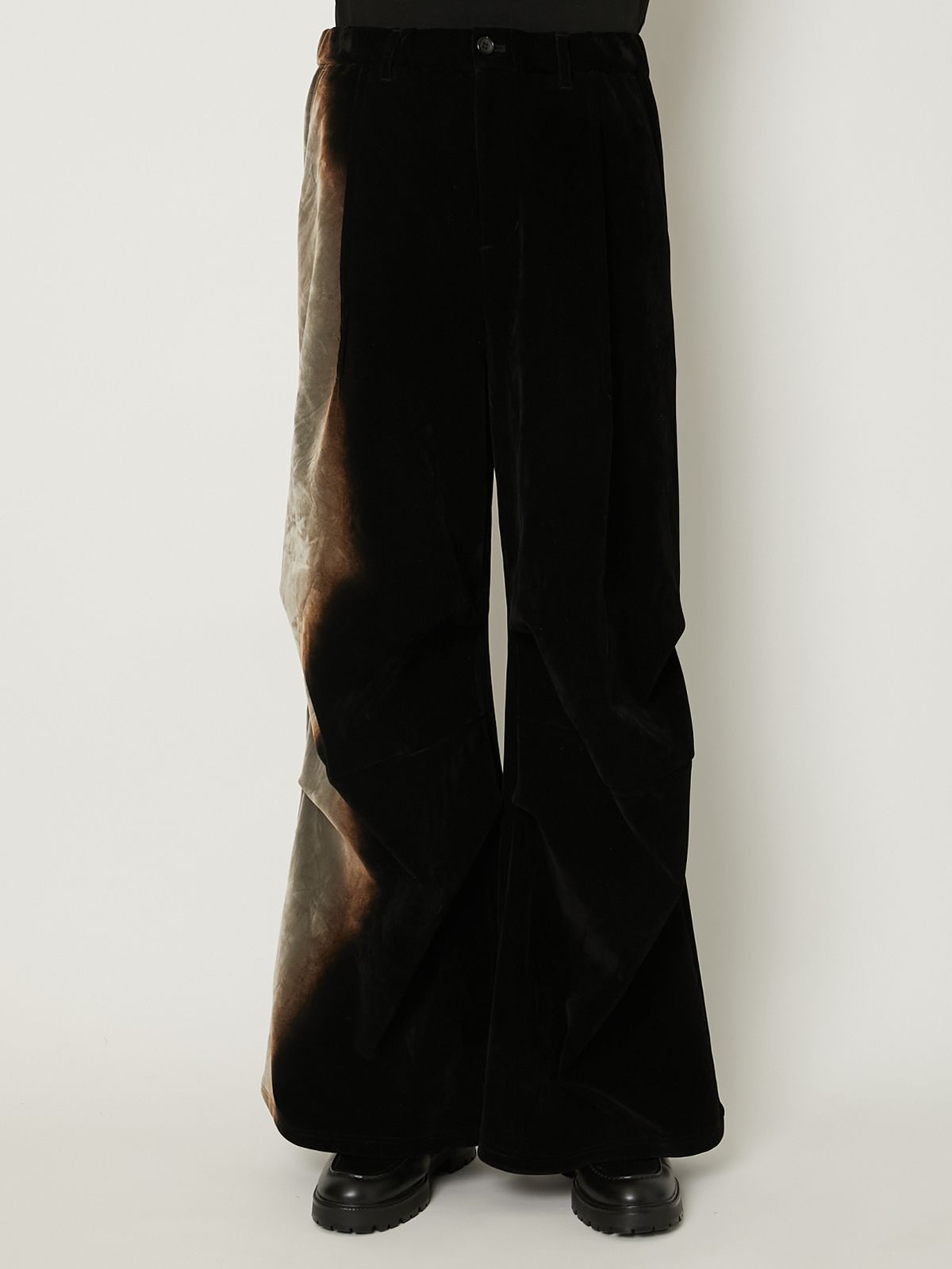 TAAKK - 【25AW】ベロアトラックパンツ / EASY PANTS / ブラック | STORY