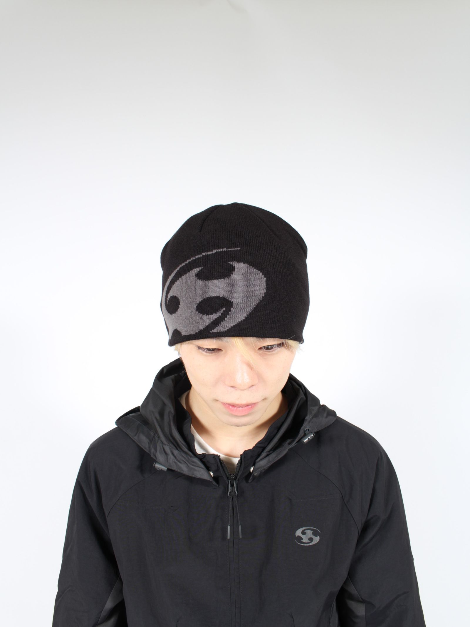 SAN SAN GEAR - 【24AW】ロゴ ビーニー / LOGO BEANIE / ブラック | STORY