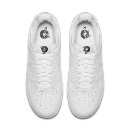 国内11月30日発売予定】 ナイキ エアフォース1 '07 ロカフェラ