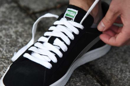 プーマ スエード 90681S ブラック/シルバー (366102-01) - スニーカー