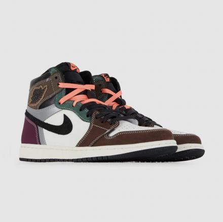 国内12月18日発売予定】ナイキ エアジョーダン 1 レトロ ハイ OG