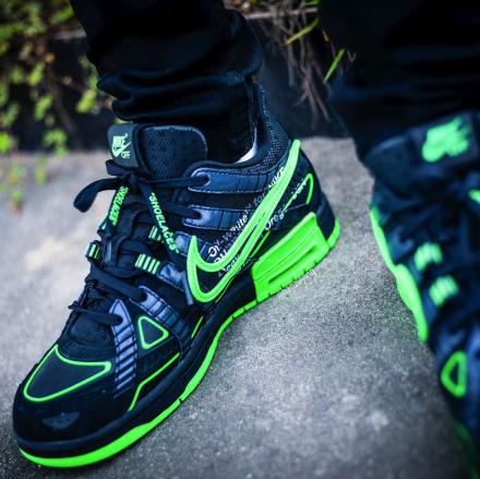 海外10月1日発売予定】オフホワイト × ナイキ エア ラバー ダンク