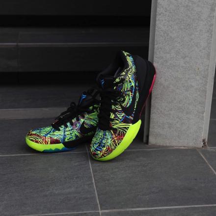 国内11月24日発売予定】ナイキ コービー 4 プロトロ 