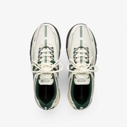 海外5月19日抽選受付開始】 エメ レオン ドレ × ニューバランス RC56 3