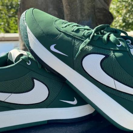 非売品】ナイキ ブック 1 