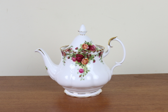 ロイヤルアルバート ROYAL ALBERT オールドカントリーローズ ポット