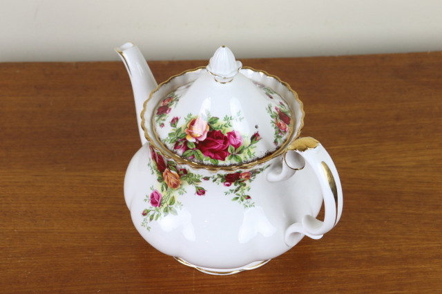 ロイヤルアルバート ROYAL ALBERT オールドカントリーローズ ポット