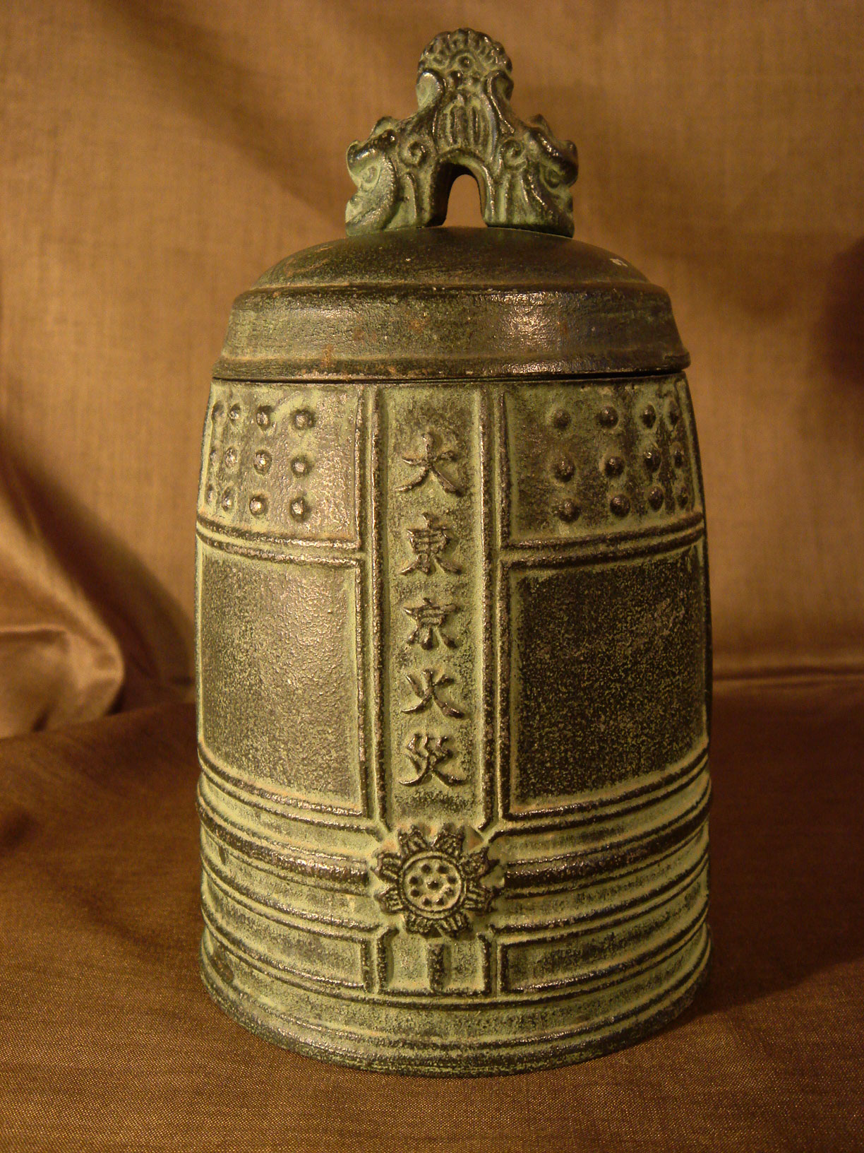 鐘の形の物入れ 大東京火災 【AJ1102】 アンティーク らしさ