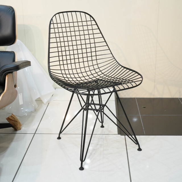 イームズワイヤーチェア Eames Wire Chair DKR ブラック 展示品