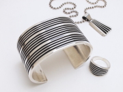 フランシスジョーンズの商品一覧