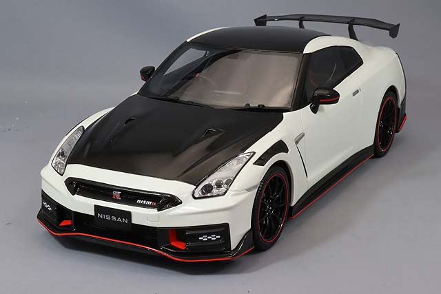 京商 samurai 1/18 日産 GT-R プレミアムエディション T-Spec