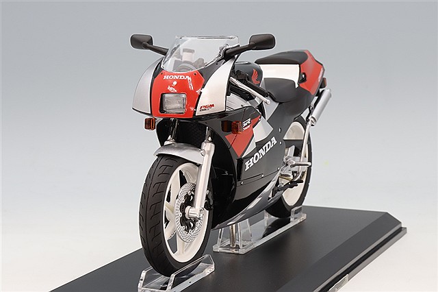 青島文化教材社 スカイネット 1/12 カワサキ ニンジャ ZX-25R